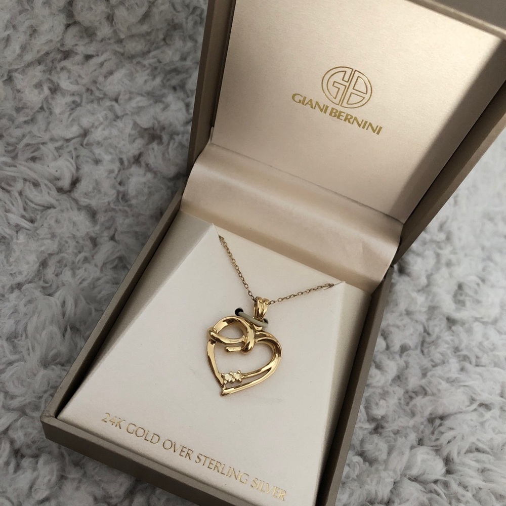✨Brand New Heart Necklace